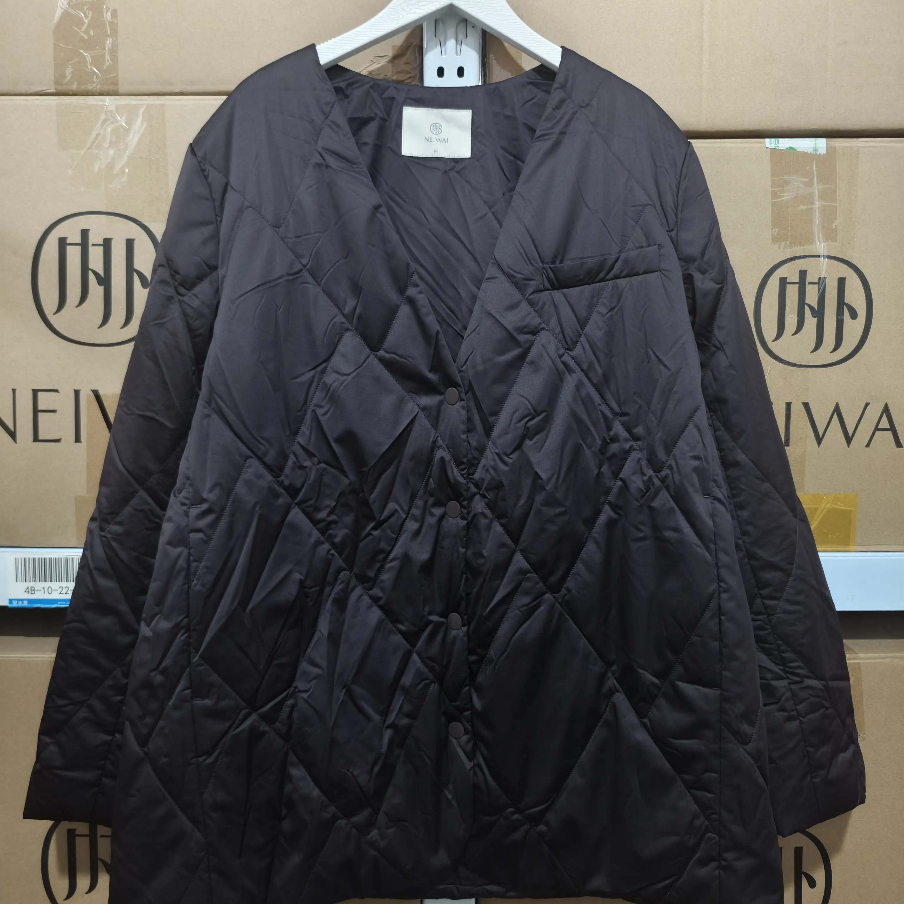 内某外V领棉服WB2102