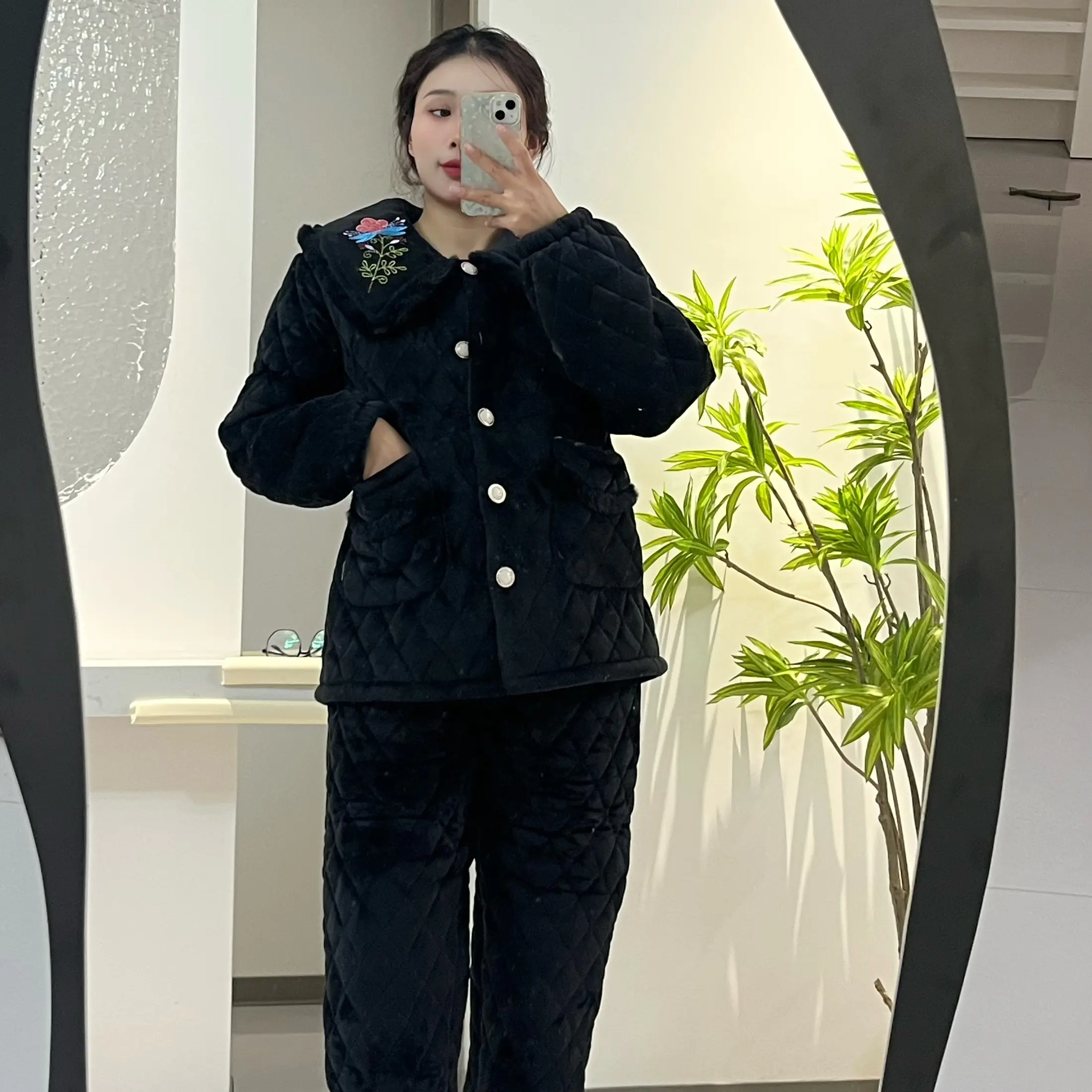 刺绣娃娃领花边轻奢小众三层夹棉加厚睡衣女冬季可外穿家居服套装