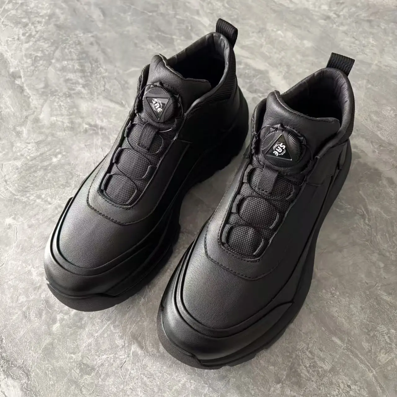 冬季新款男士棉鞋软底防水舒适百搭潮流户外运动