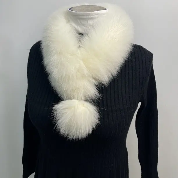 新款冬季真狐狸毛女士保暖时尚百搭磁吸毛球款围脖长约58-60公分