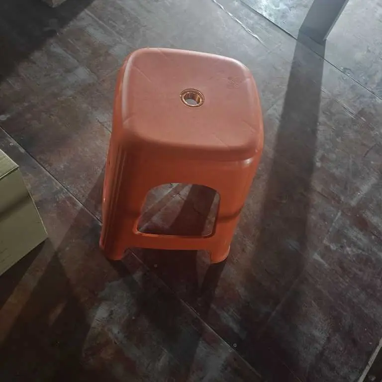凳绿色茶几家用塑料凳北欧蓝色办公简约矮凳防滑板凳圆凳