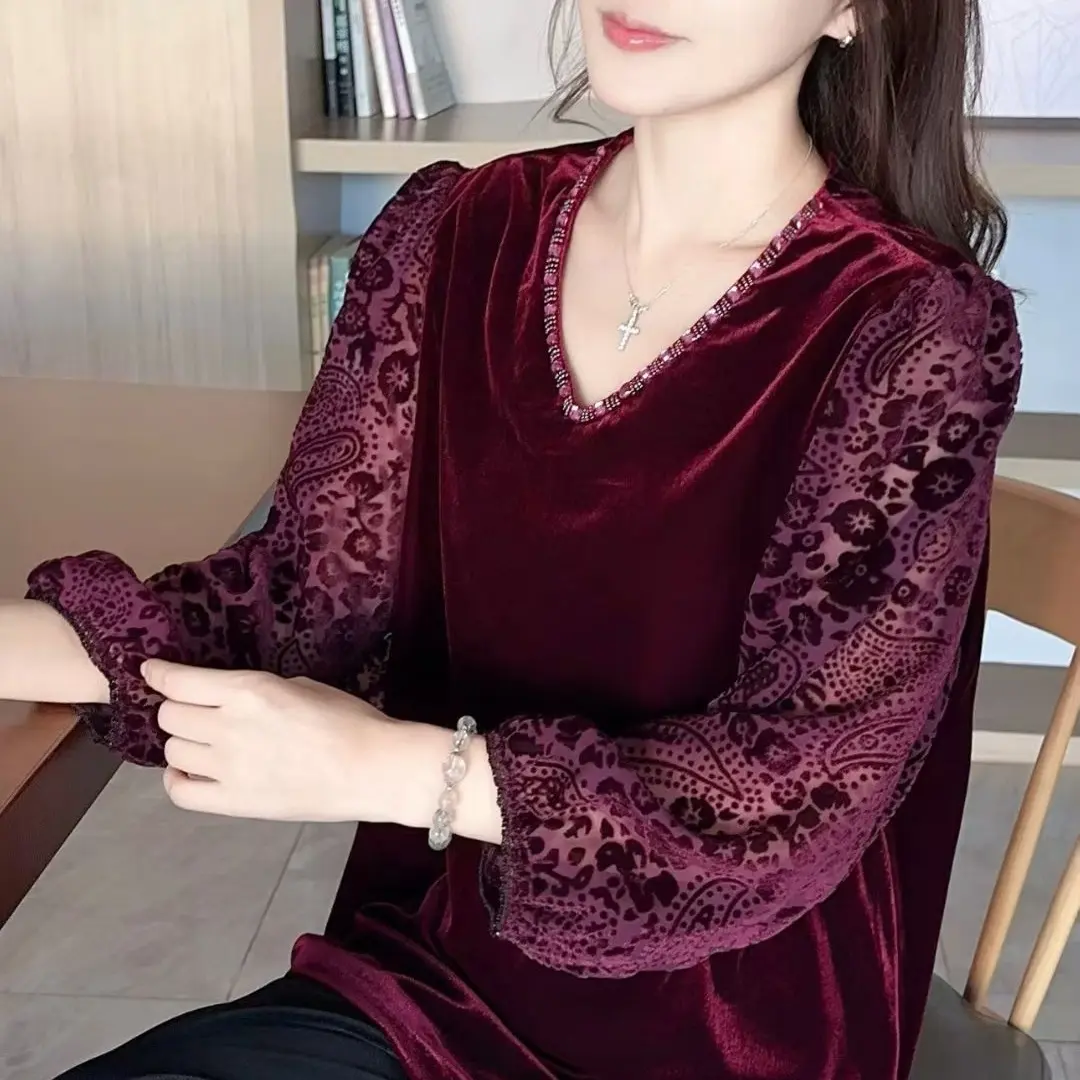 V领串珠时尚减龄妈妈小衫秋冬百搭上衣