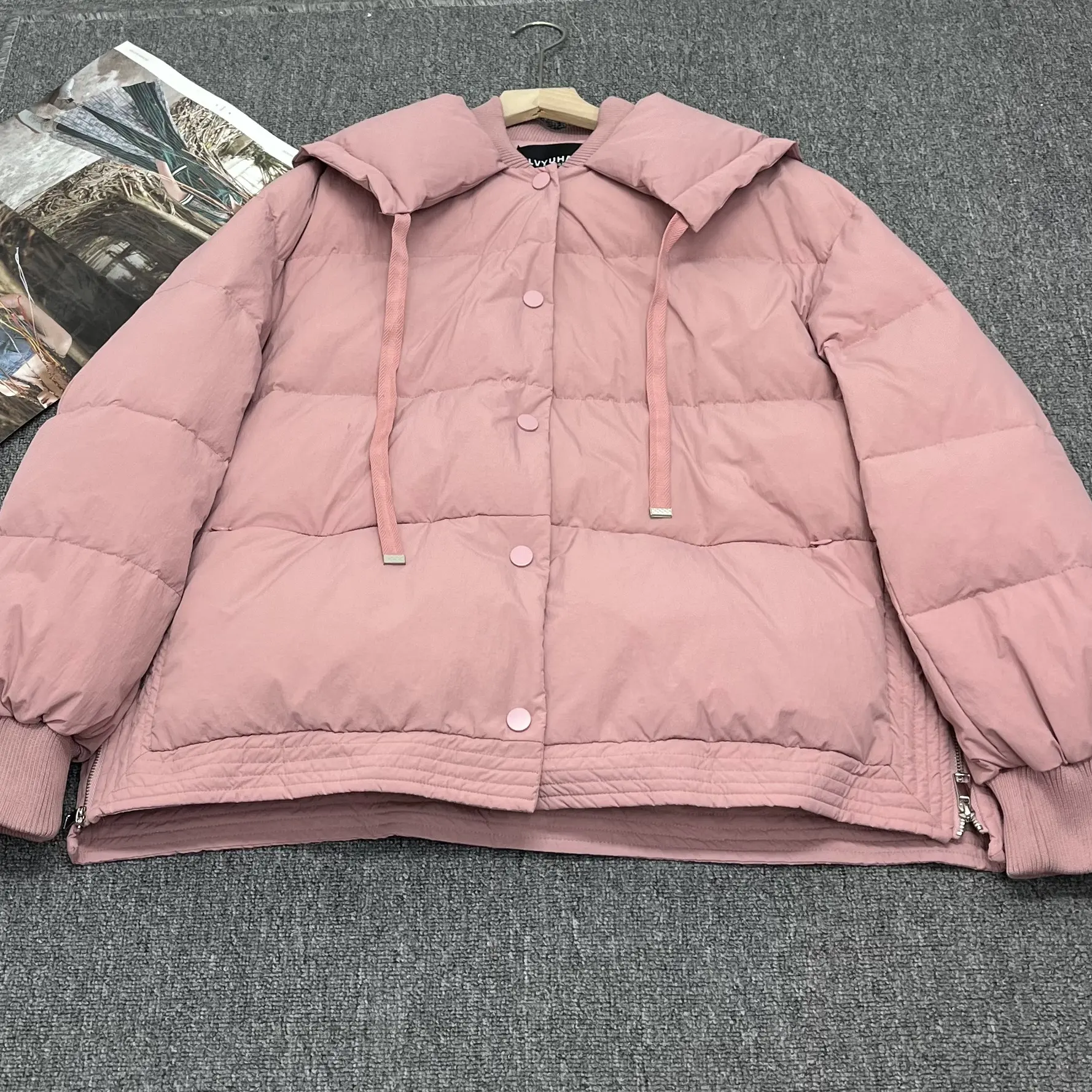 欧货女装南油原创超好看粉色减龄连帽短款保暖白鸭绒外套