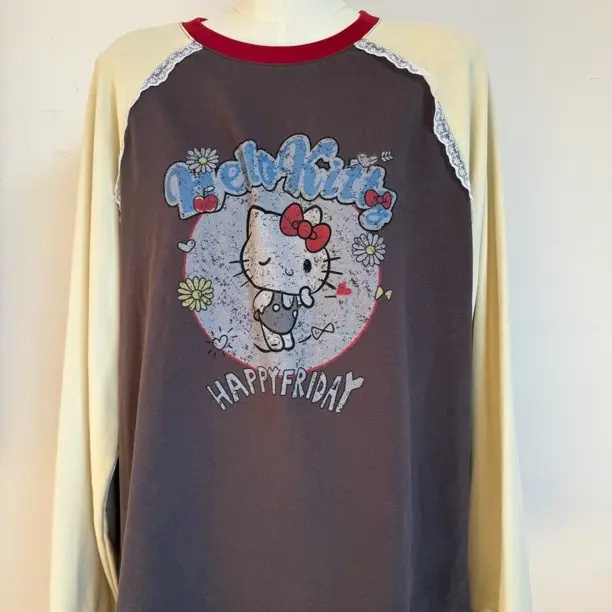 琥珀色拼色卡通猫咪印花长袖T恤女宽松圆领韩系撞色减龄内搭打底