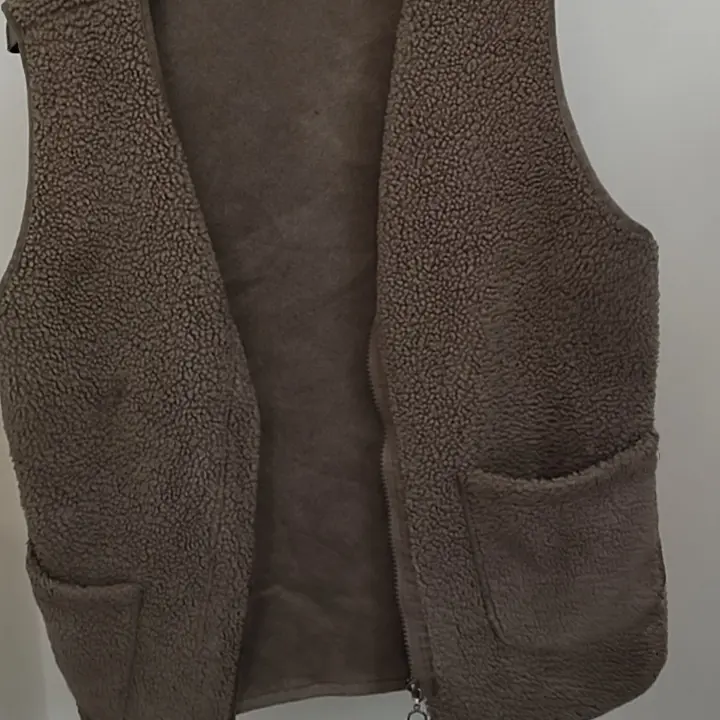 韩版百搭颗粒绒加绒保暖外穿春秋冬中老年马甲