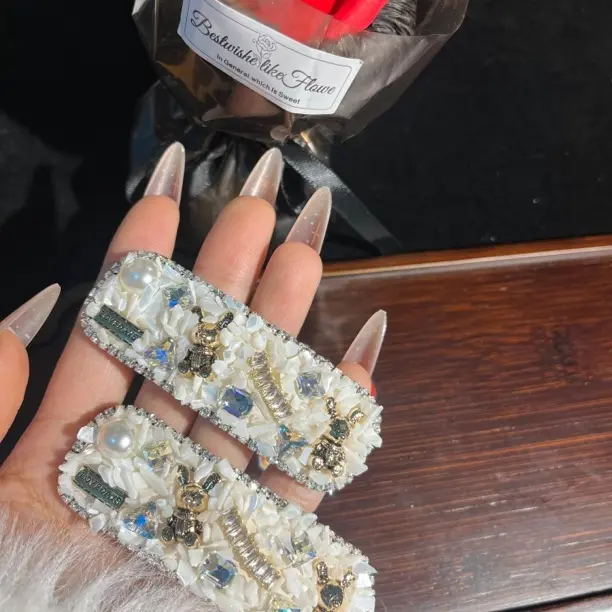 日系ins风森系珍珠贝壳水钻甜美兔子少女刘海边夹发饰～单只