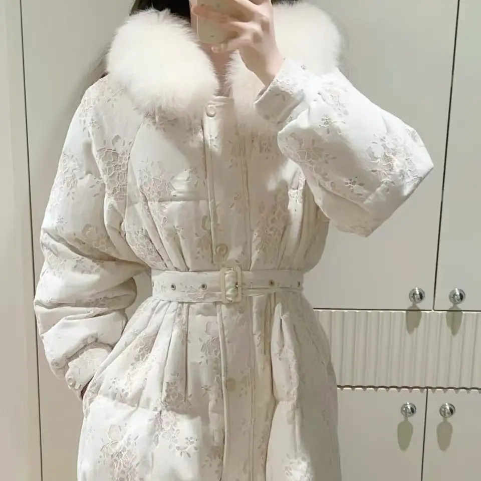 声乐学姐 大毛领收腰显瘦蕾丝长款修身气质白鸭绒羽绒服女