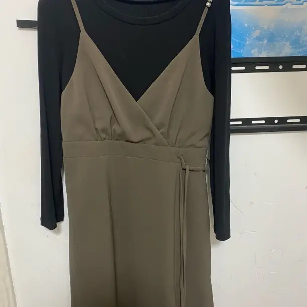 孤品 新款气质显瘦时尚印花连衣裙女法式收腰假两件开叉长裙