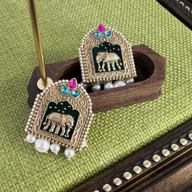 铜合金耳饰 复古异域民族风重工做旧耳钉印尼西域大象耳饰