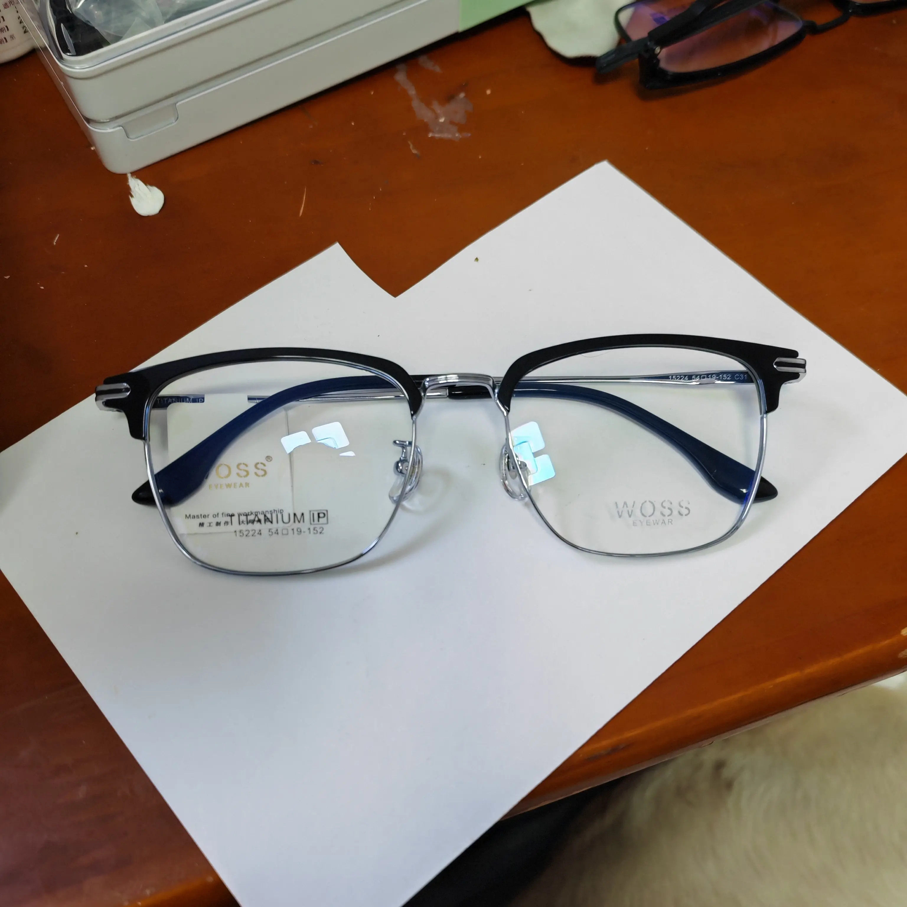 超轻时尚眉毛框眼镜架男女通用素颜近视矫正眼镜框