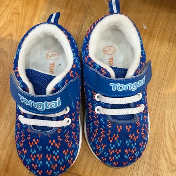 毛毛虫学步鞋秋冬新款宝宝机能鞋加绒软底透气防滑男女童休闲鞋