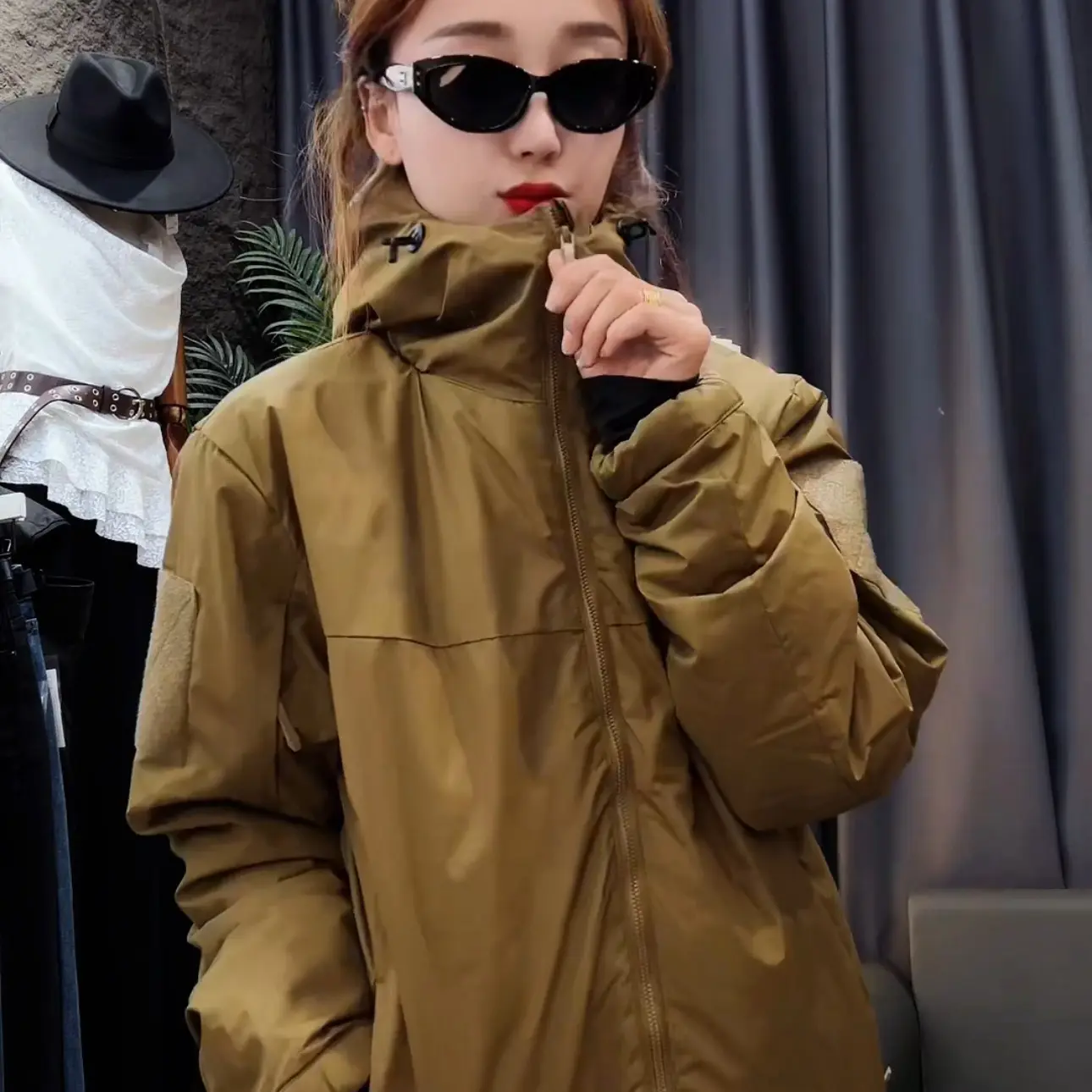 男女同款二免 681男士户外连帽轻量化保暖冲锋棉衣外套