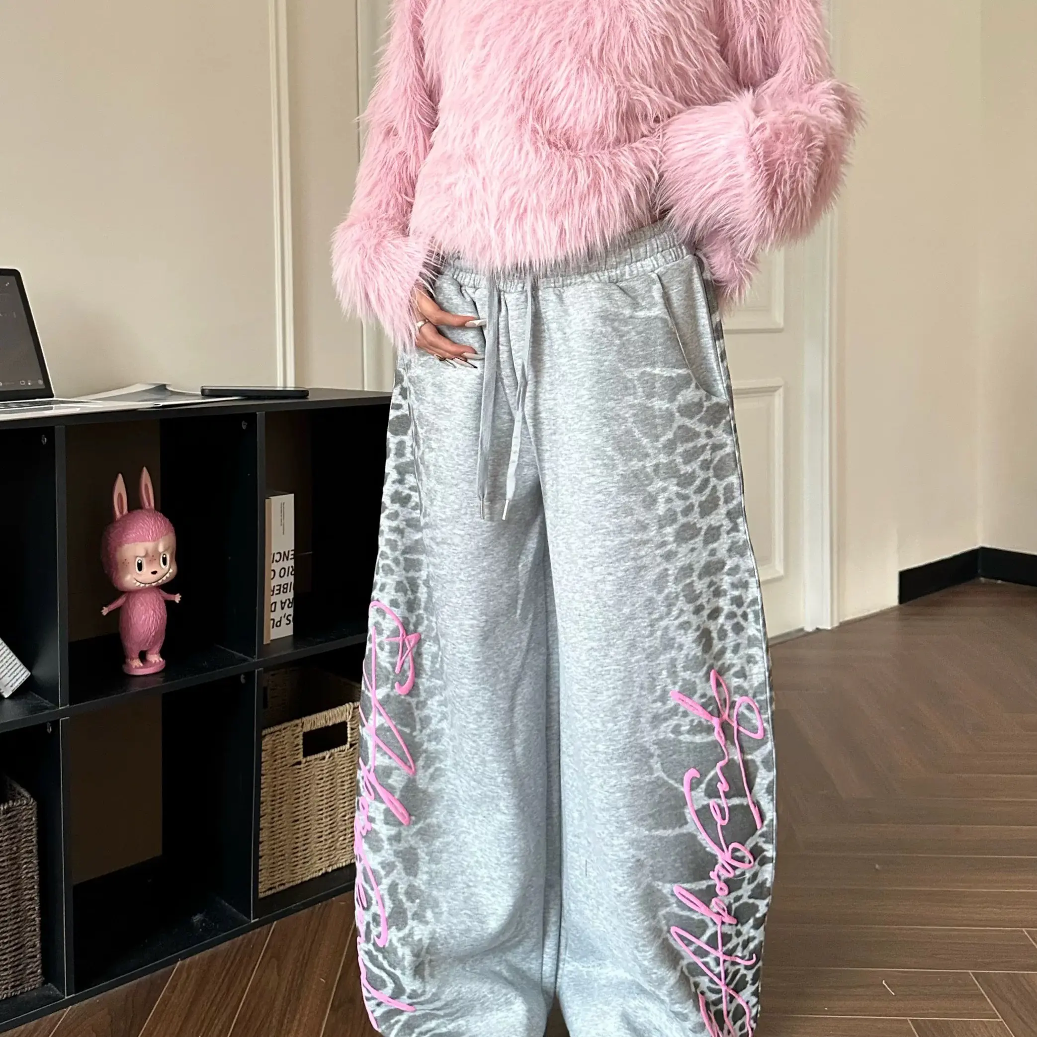 美式复古豹纹字母印花宽松弯刀束脚爵士舞阔腿运动卫裤女秋