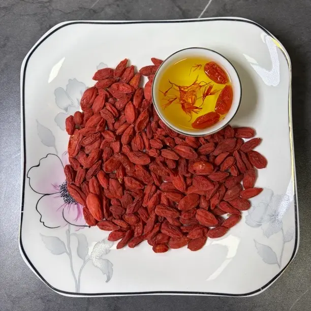 宁夏头茬枸杞免洗大颗粒可泡水泡酒煲汤的滋补品