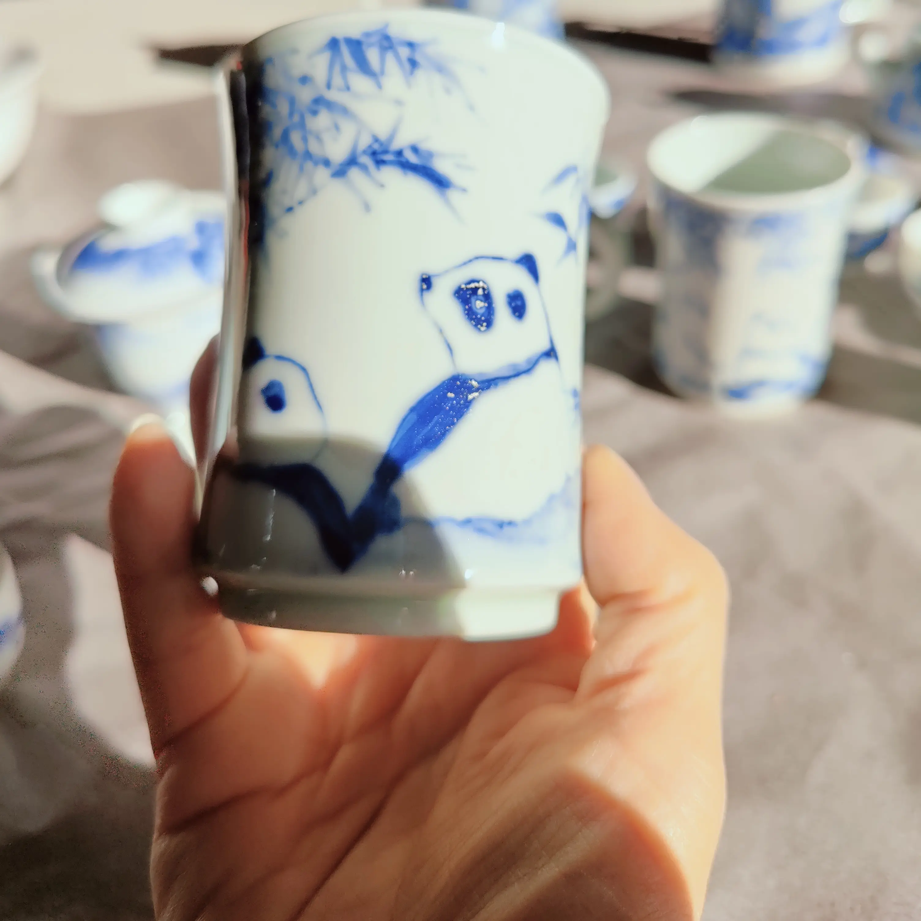 手工手绘柴窑青花熊猫竹子竹节杯