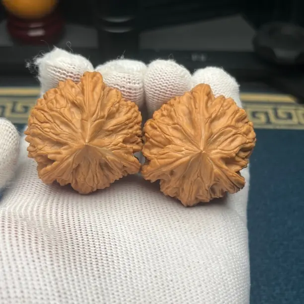 文玩核桃文山三棱42尺