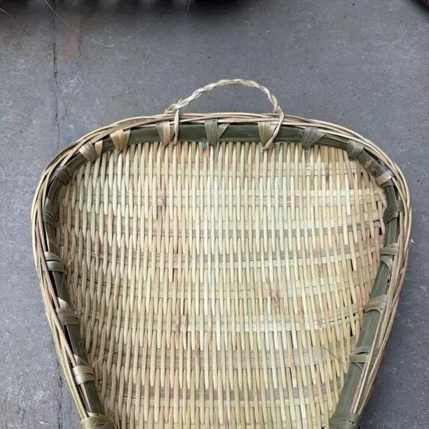 小号手工筲箕家用洗菜沥水篮厨房，爷爷手工竹编追求精细勿拍谢谢！