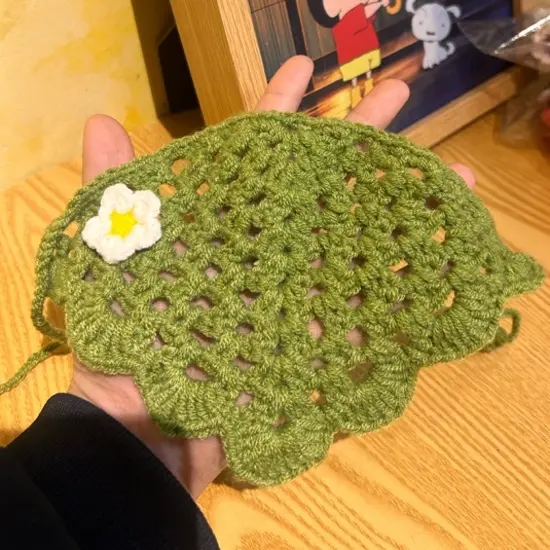 手工钩织宠物可爱头巾