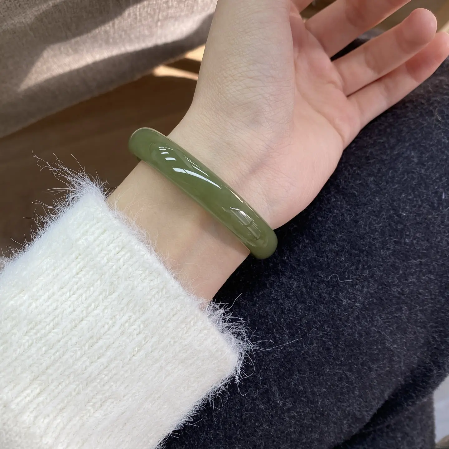 湖水绿时尚百搭古风冰透美人镯女款