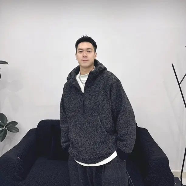 秋冬新款加厚毛绒感半拉链连帽男士卫衣简约百搭