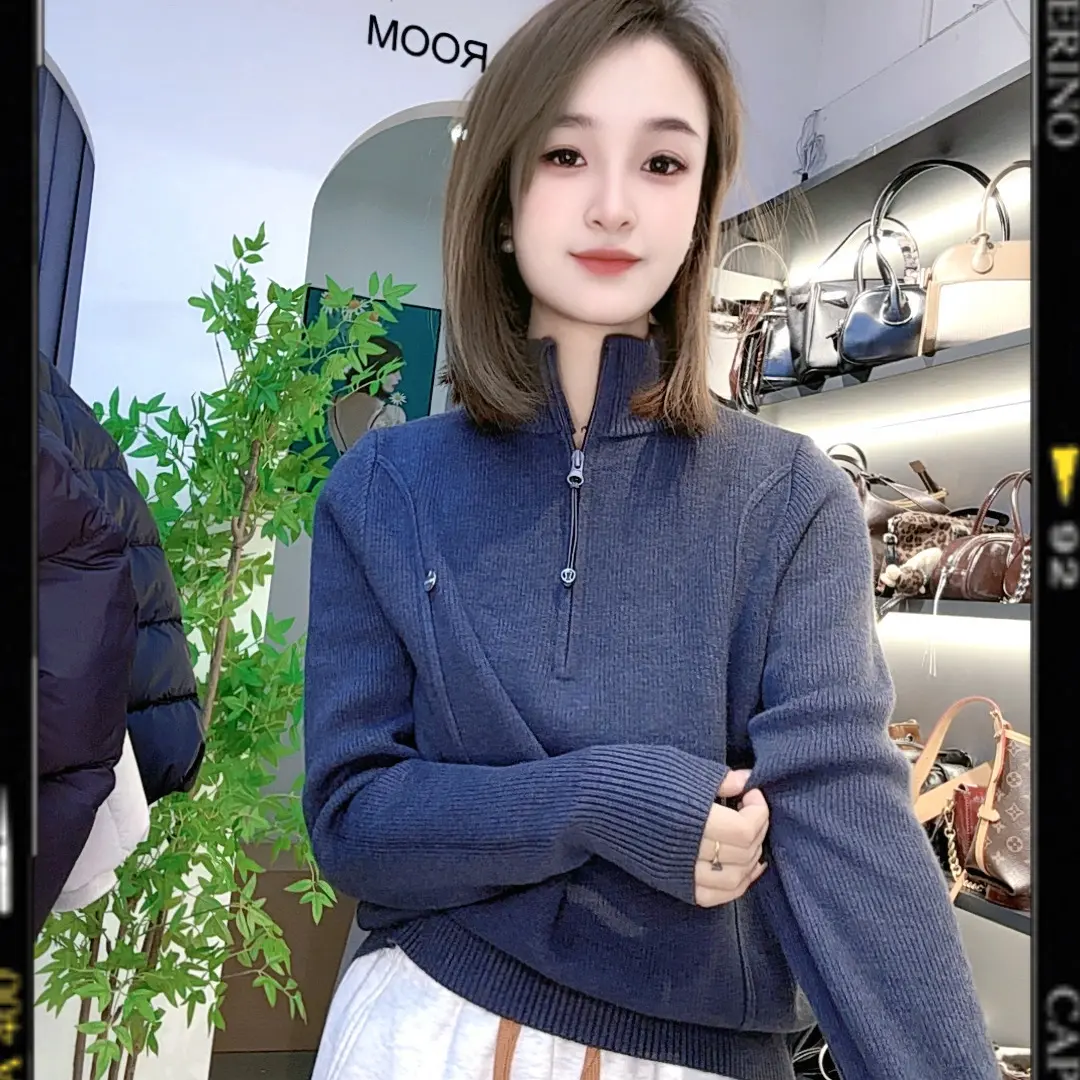 饭饭家 圆片半拉链加绒针织上衣