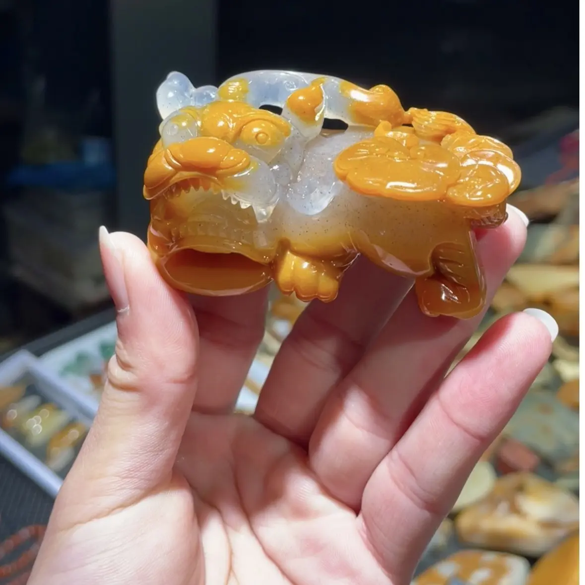 湾山金沙霸王貔貅手把件