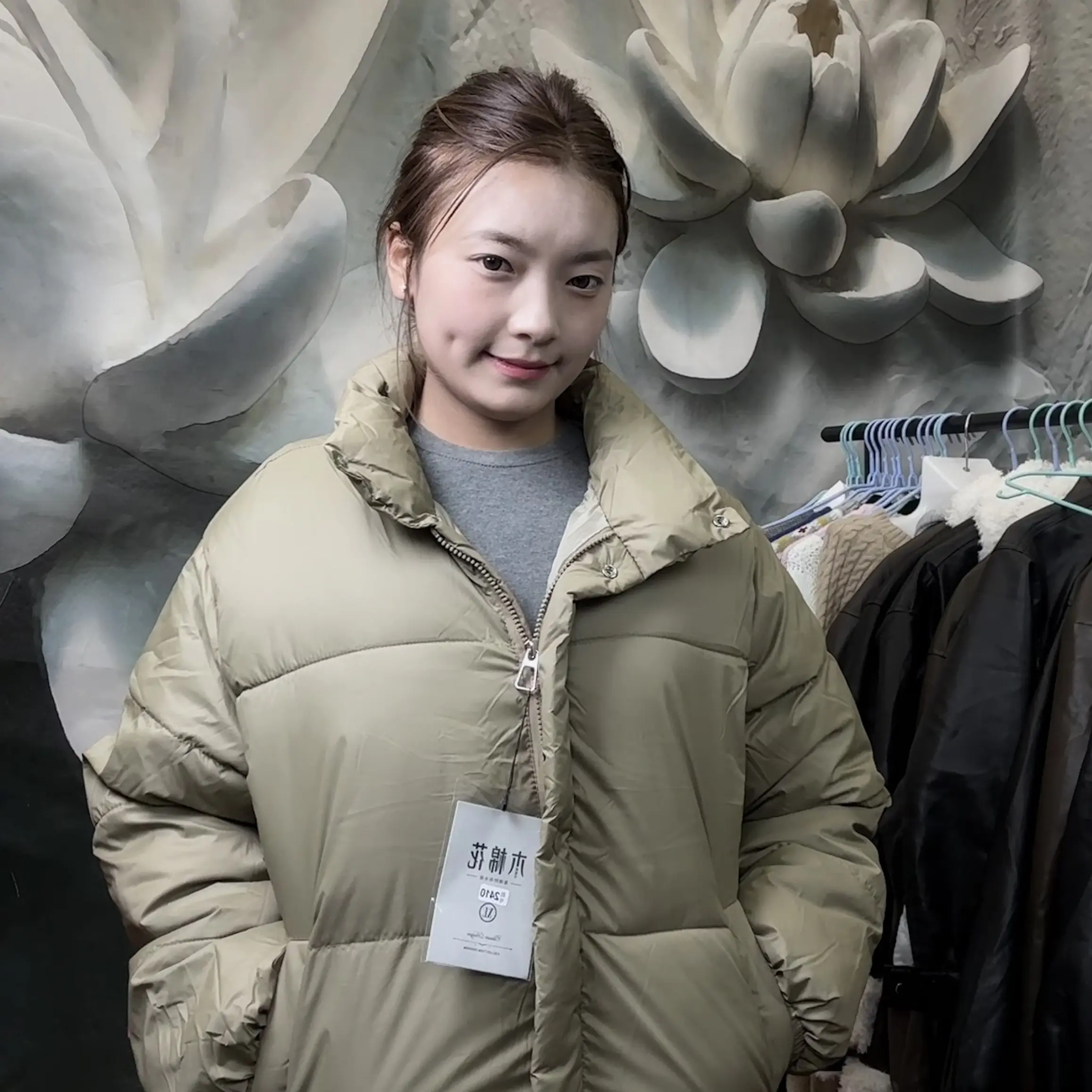 24号 短款立领宽松保暖外套女冬季新款百搭