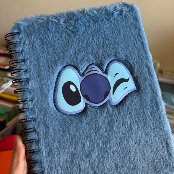 史迪仔毛绒线圈横线本