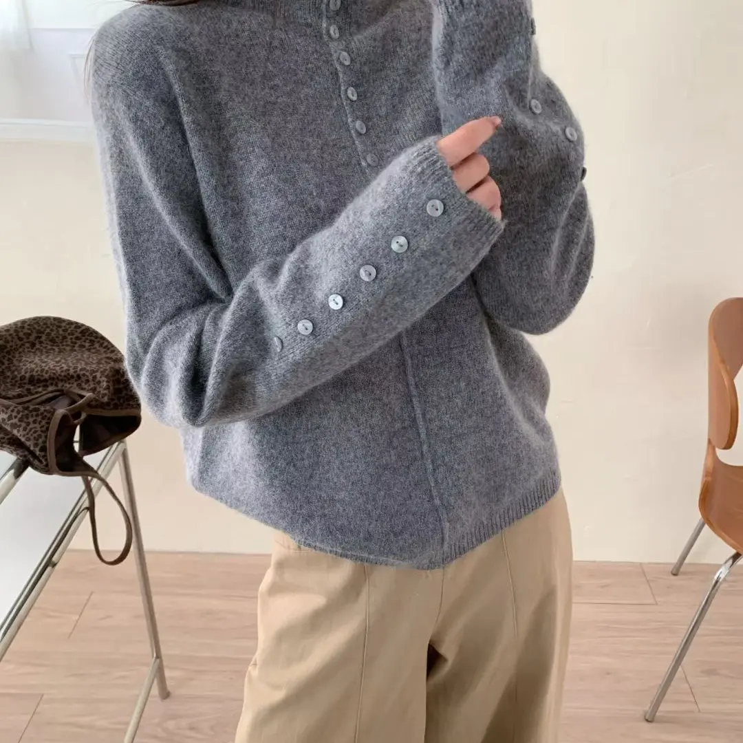 秋冬季韩系半高领纽扣针织衫女软糯宽松显瘦百搭休闲毛衣上衣
