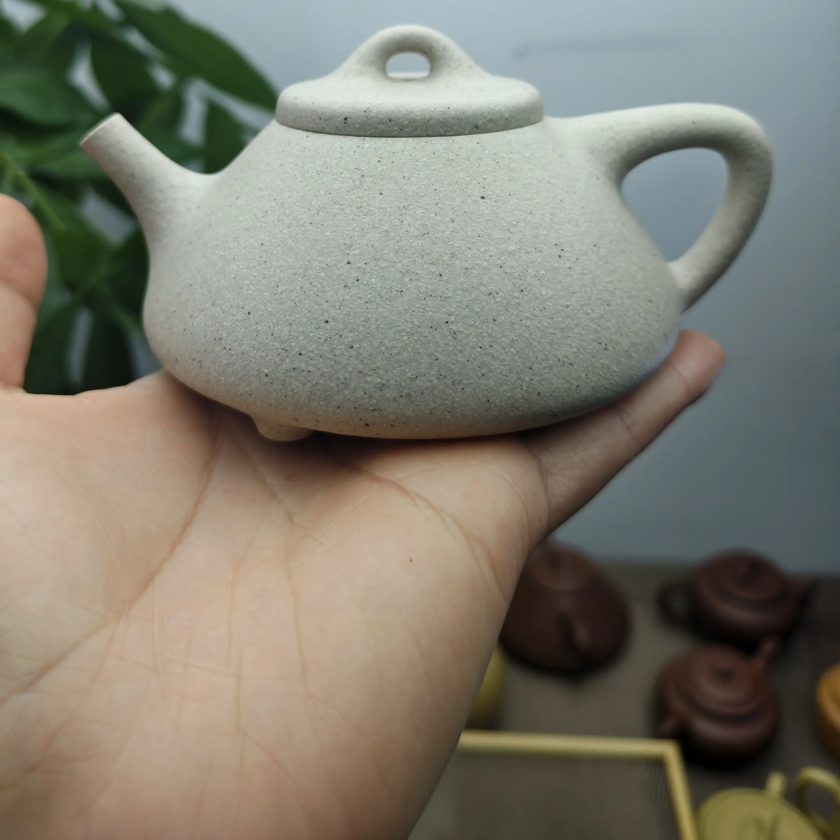 原矿白段泥精工半手工子冶石瓢壶容量200cc.