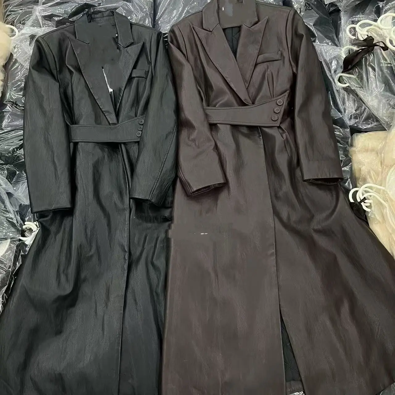 冬季新款时尚显瘦长款收腰加绒pu气质修身外套