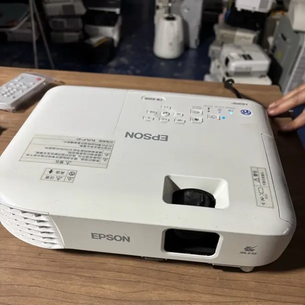 新款爱普生投影仪 运费自理