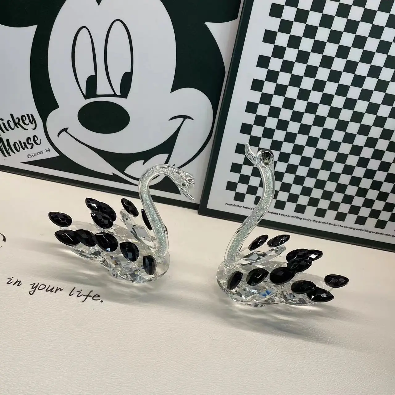 黑色天鹅棋盘格轻奢创意可爱一对适合新居装饰送人礼物家居摆件