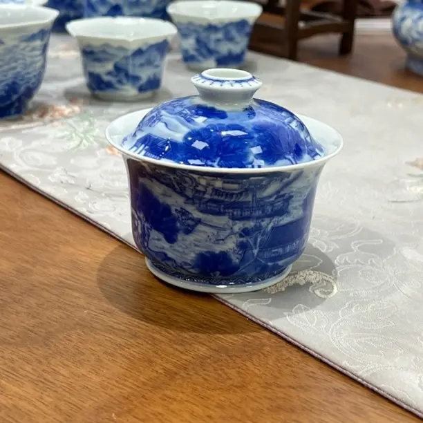 清明上河图盖碗景德镇纯手工手绘青花山水马蹄盖碗陶瓷泡茶茶具