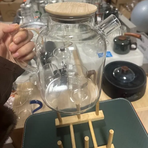 1800毫升冷水壶大容量家用煮茶泡茶壶高硼硅透明凉水壶耐热