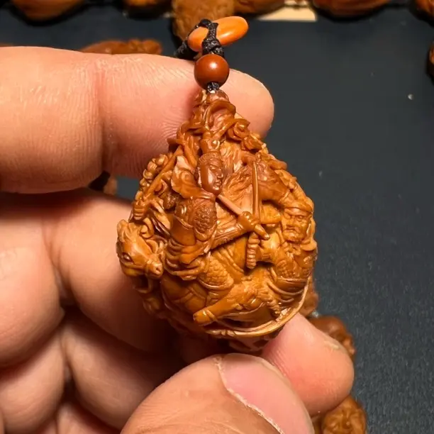 【闪购商品】橄榄核核雕三英战吕布