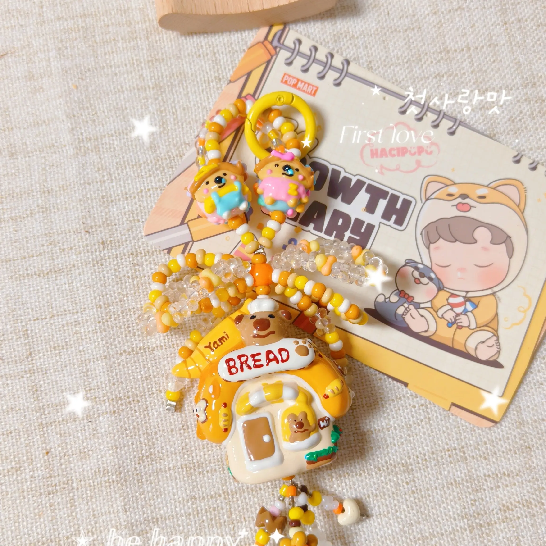 可爱创意宝宝造型手机链钥匙扣包挂件天然彩虹木材质