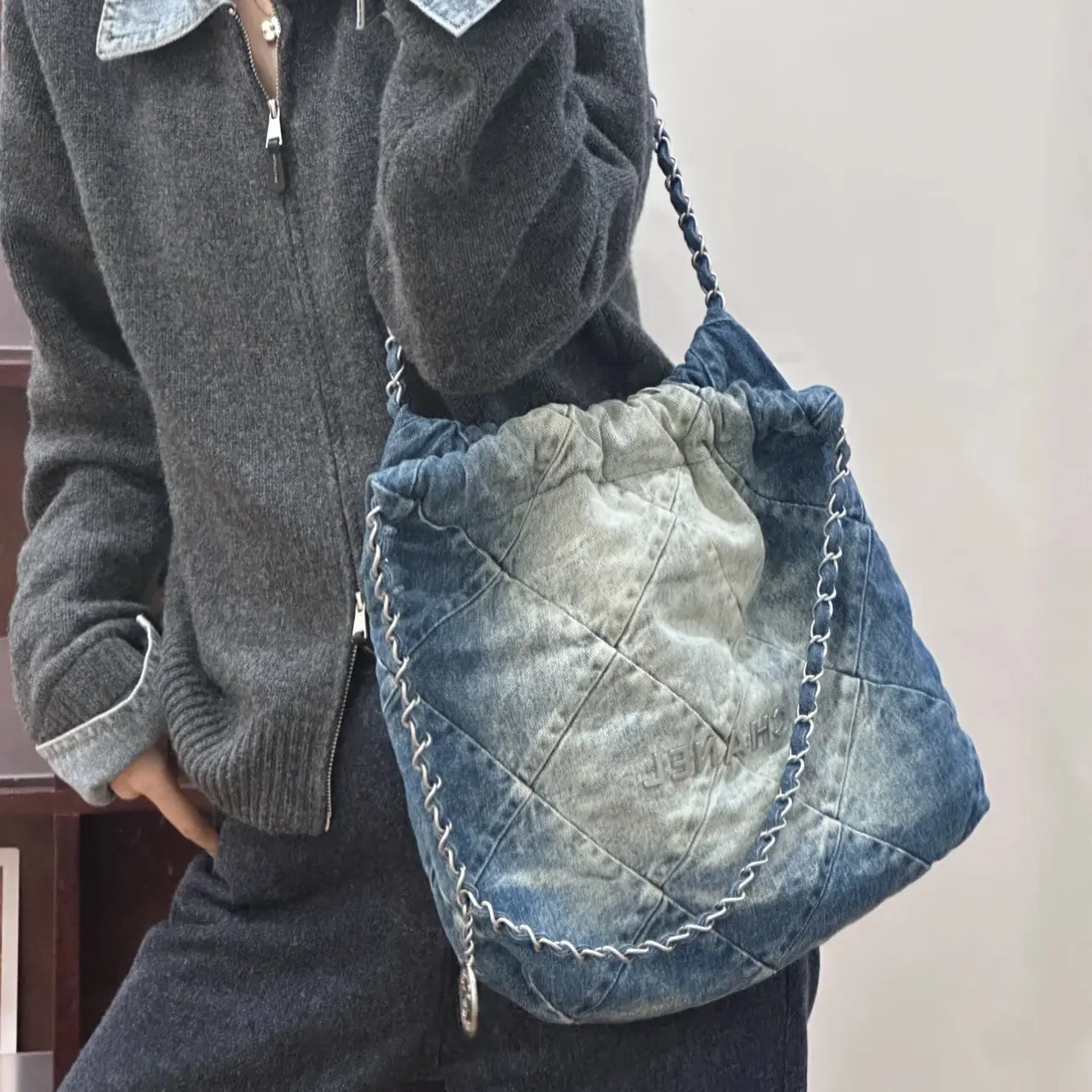95新 Chanel/香奈儿 牛仔渐变22bag垃圾袋小号