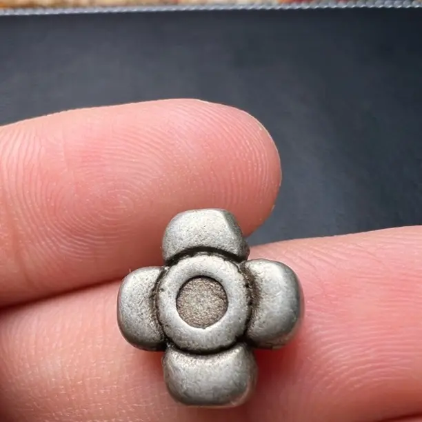 藏式利玛铜格桑花背云吊坠文玩配饰