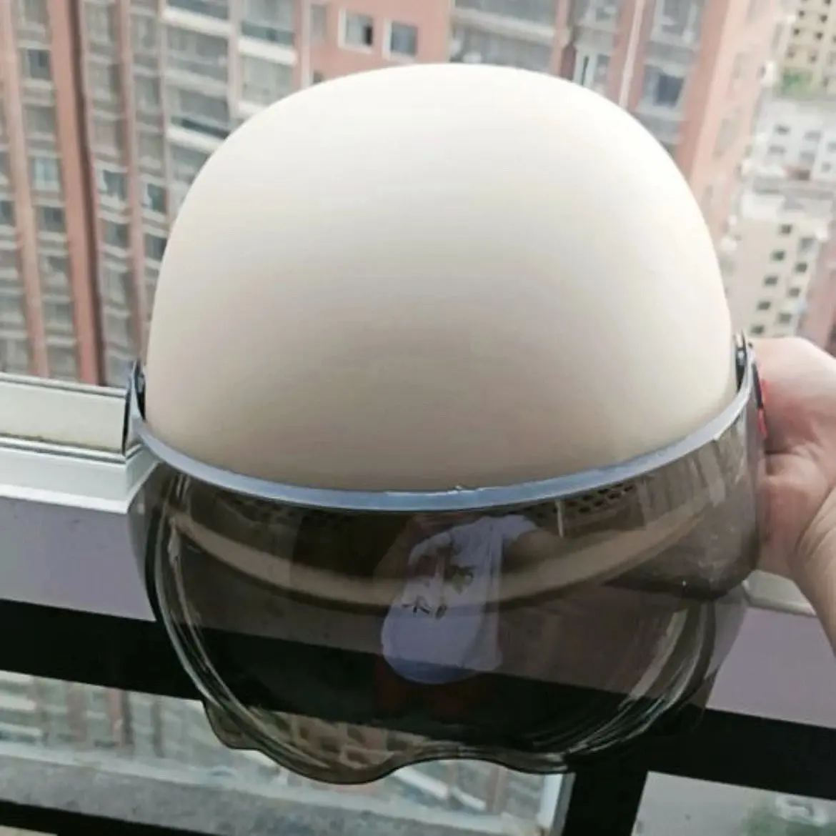 新国标3C认证电动车头盔夏季防晒透气男女通用四季轻便骑行安全