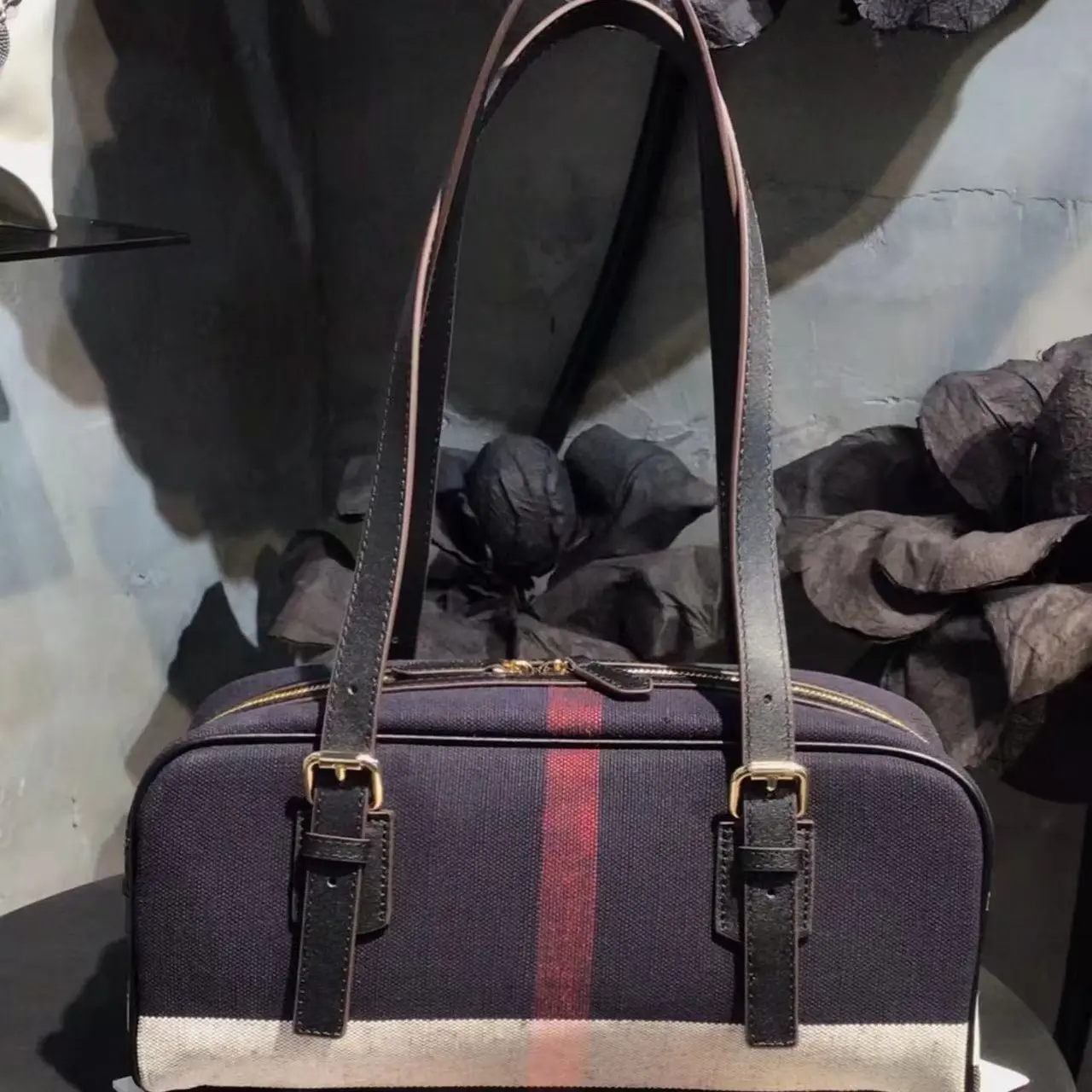 经典百搭耐磨单肩手提格纹小方包