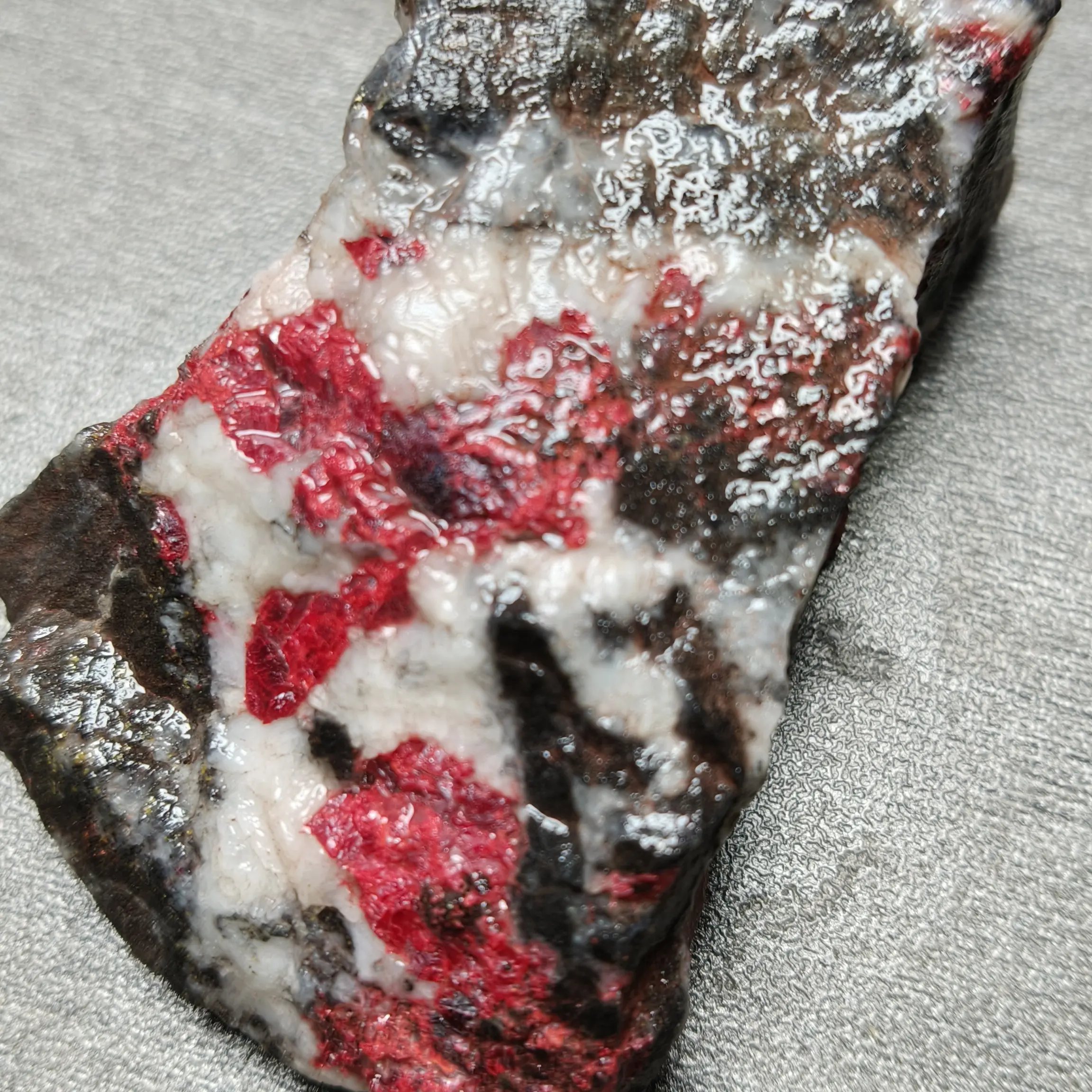 天然辰砂朱砂工艺品家居摆件收藏礼品