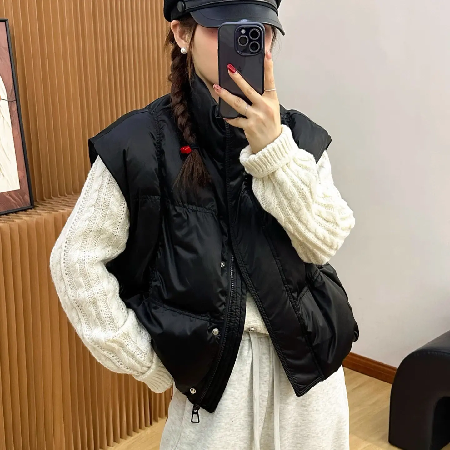 梦小小女装高端欧货2025年冬装新款立领抽绳褶皱90白鸭绒女马甲