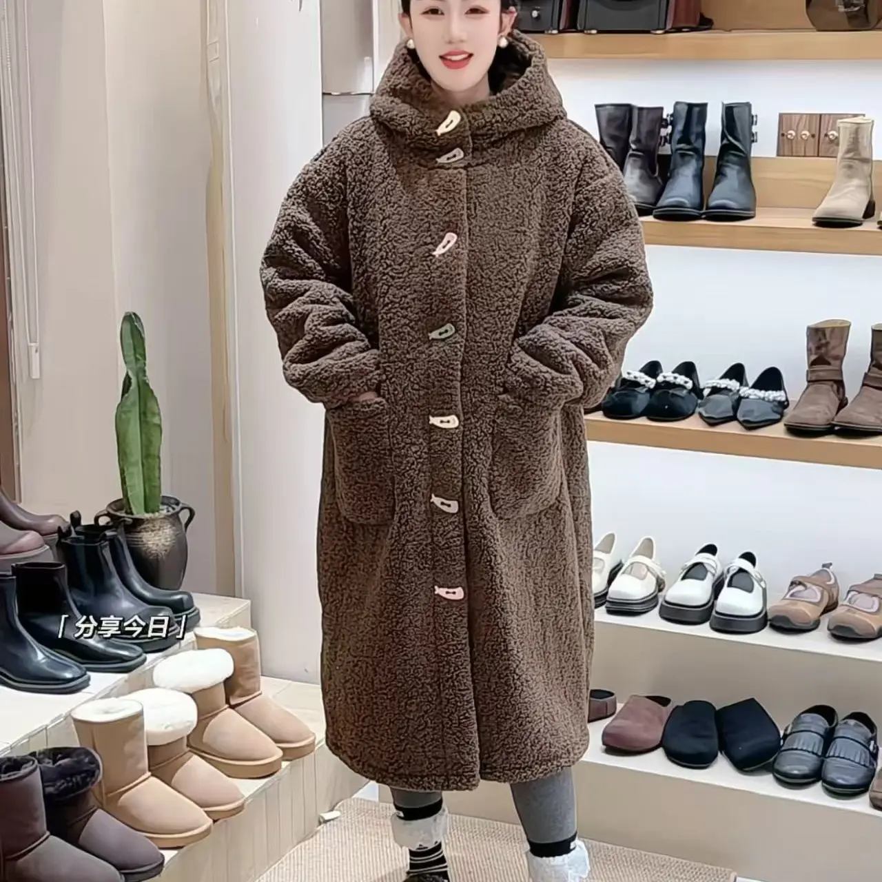 三层加绒加厚连帽彩扣宽松长款可外穿冬季女家居服