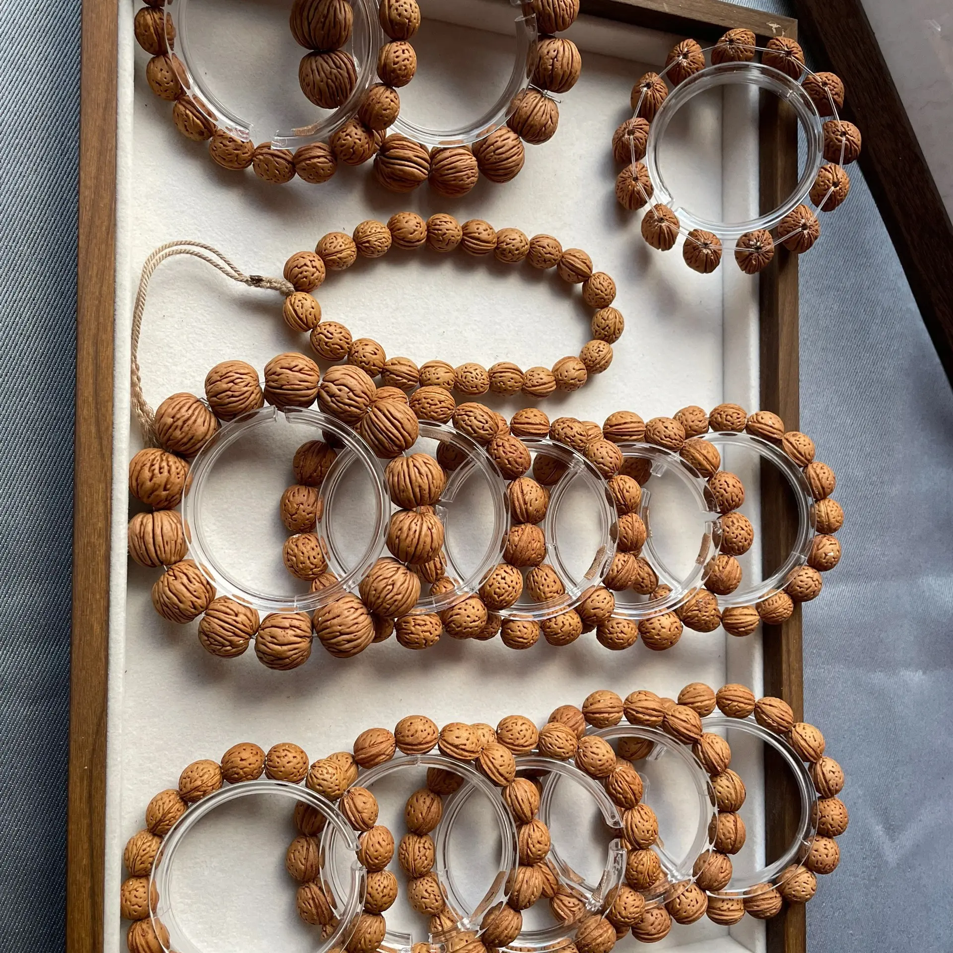 天然桃核手串一条30两条50