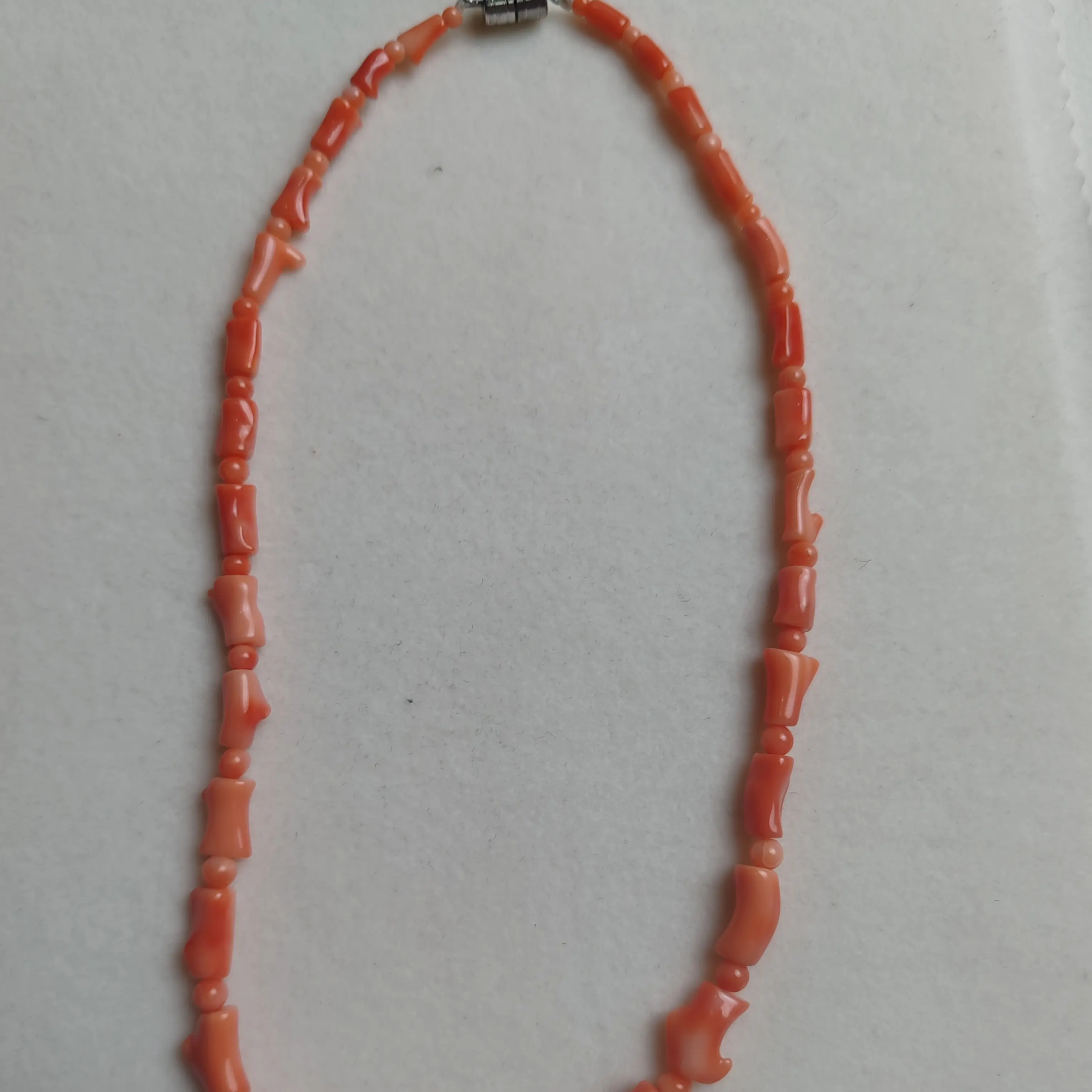 天然珊瑚粉红随型枝项链