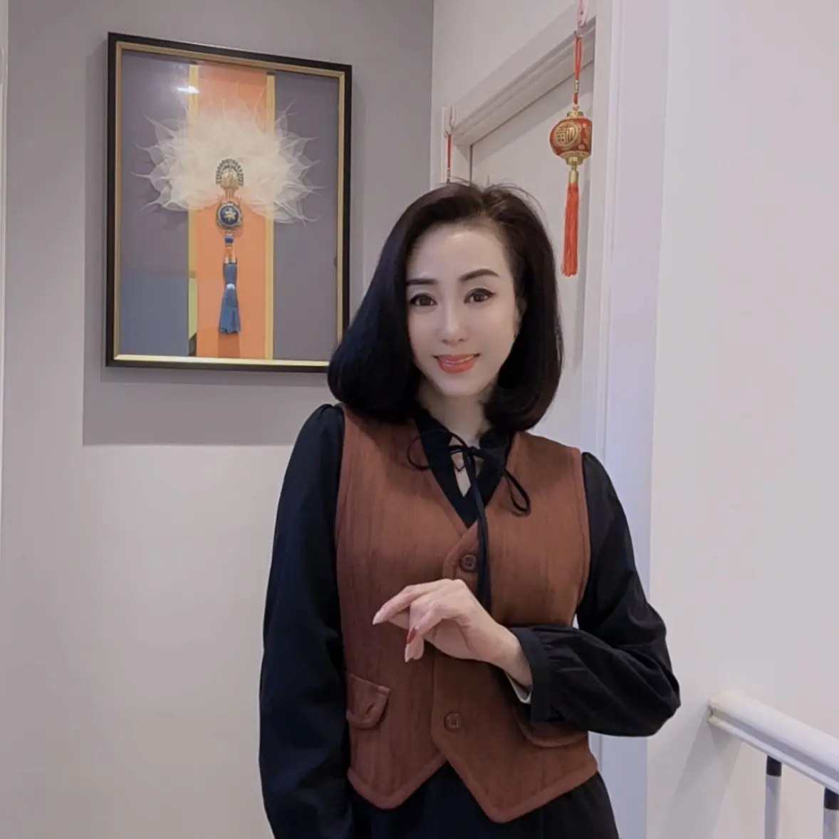 春夏气质显瘦百搭小香安可拉红套裙马甲两件套