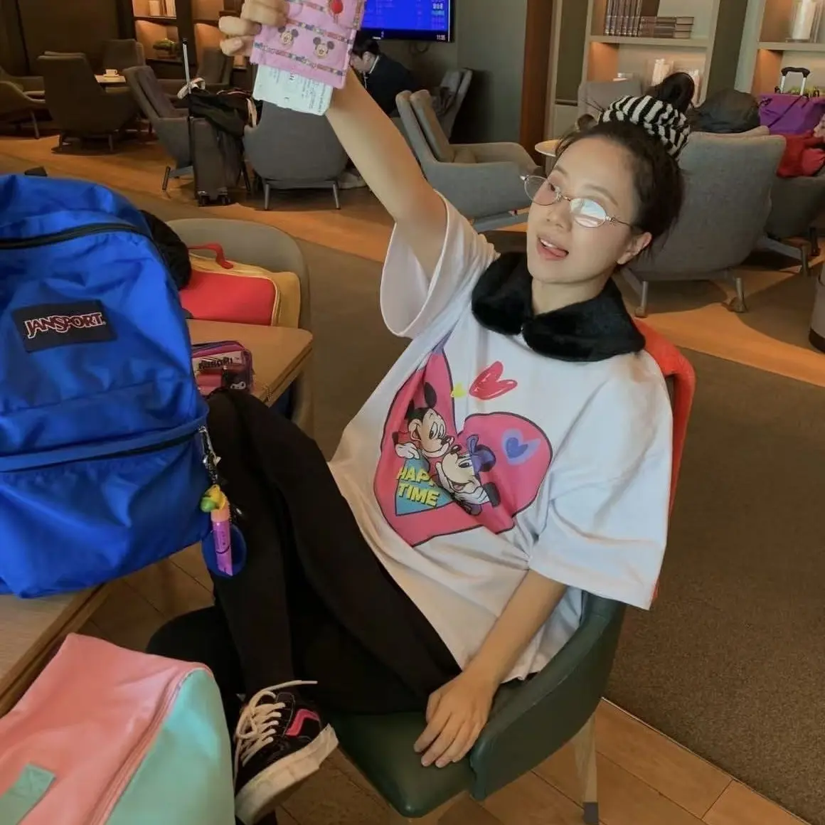 VK 新款圆领爱心米奇卡通印花短袖T恤女