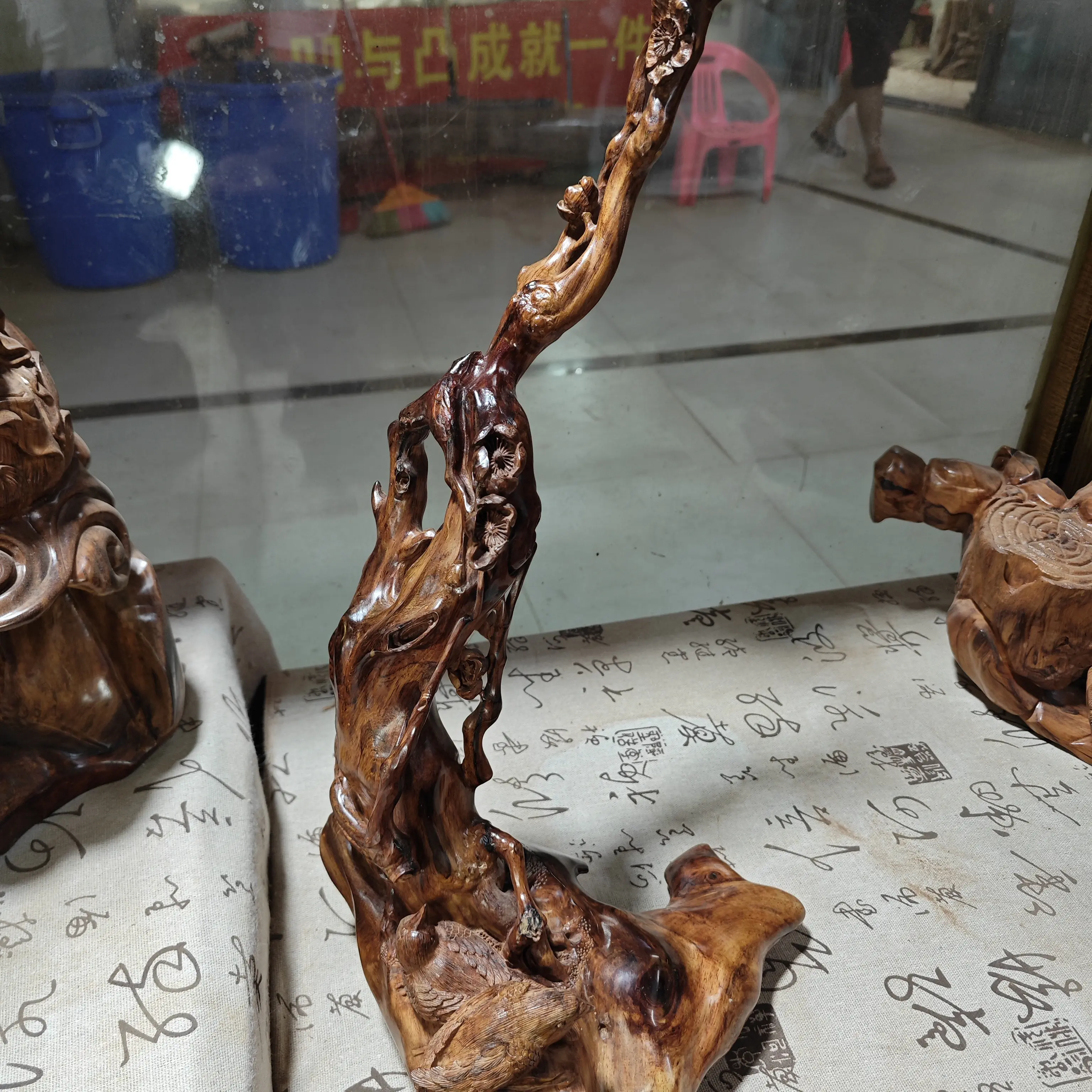 海南黄花梨木雕刻喜上眉梢摆件工艺品