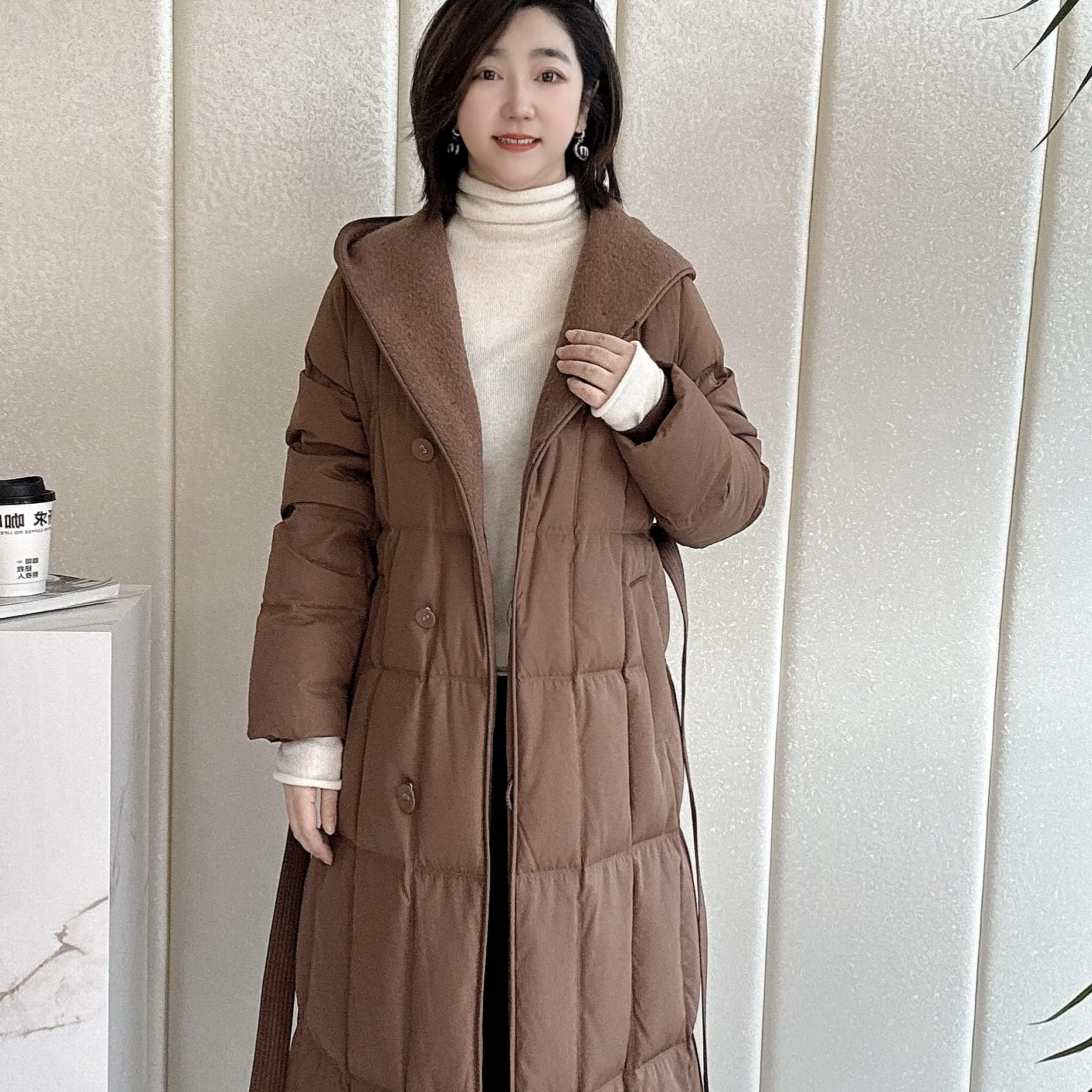 女士冬季连帽中长款绵拼接白鹅绒收腰显瘦保暖外套潮